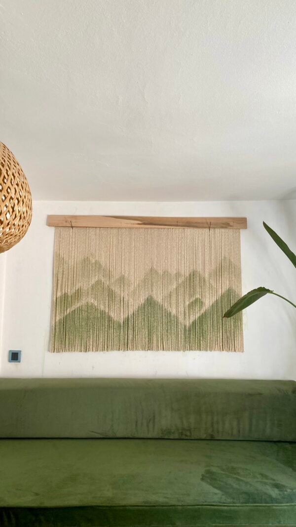 Misty Mountains Macrame Zidna Dekoracija - Image 3